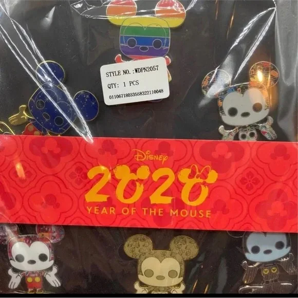 Funko x Loungefly Disney ptrading pins. New. Mickey shaped box Limited edition